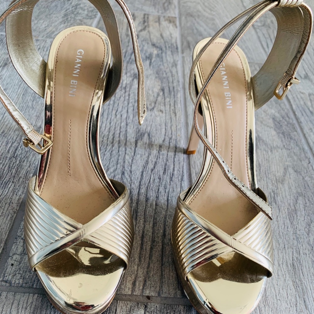 Heels, never worn